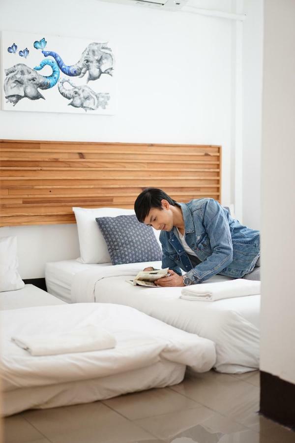 Cozy By Funwahn Bed & Breakfast Chiang Mai Exterior photo