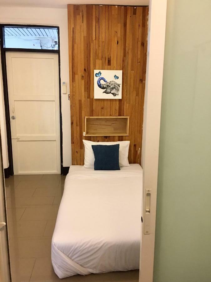 Cozy By Funwahn Bed & Breakfast Chiang Mai Exterior photo