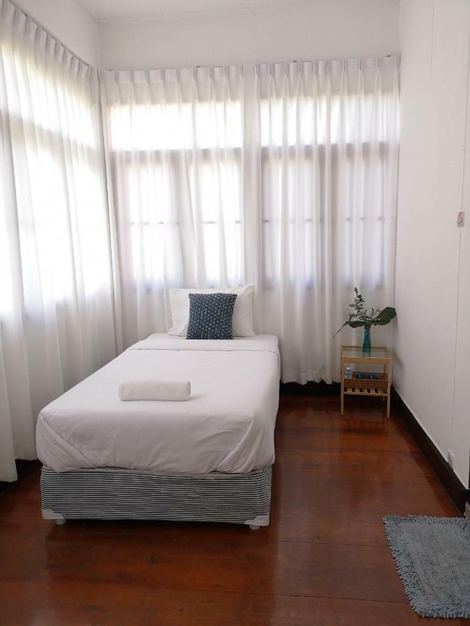 Cozy By Funwahn Bed & Breakfast Chiang Mai Exterior photo